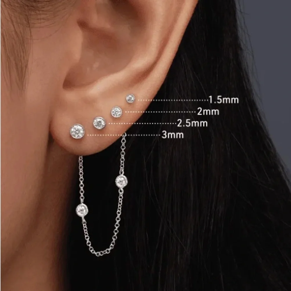 LOWEST! Maria Tash Scalloped Diamond Threaded Stud - Picture 5 of 9